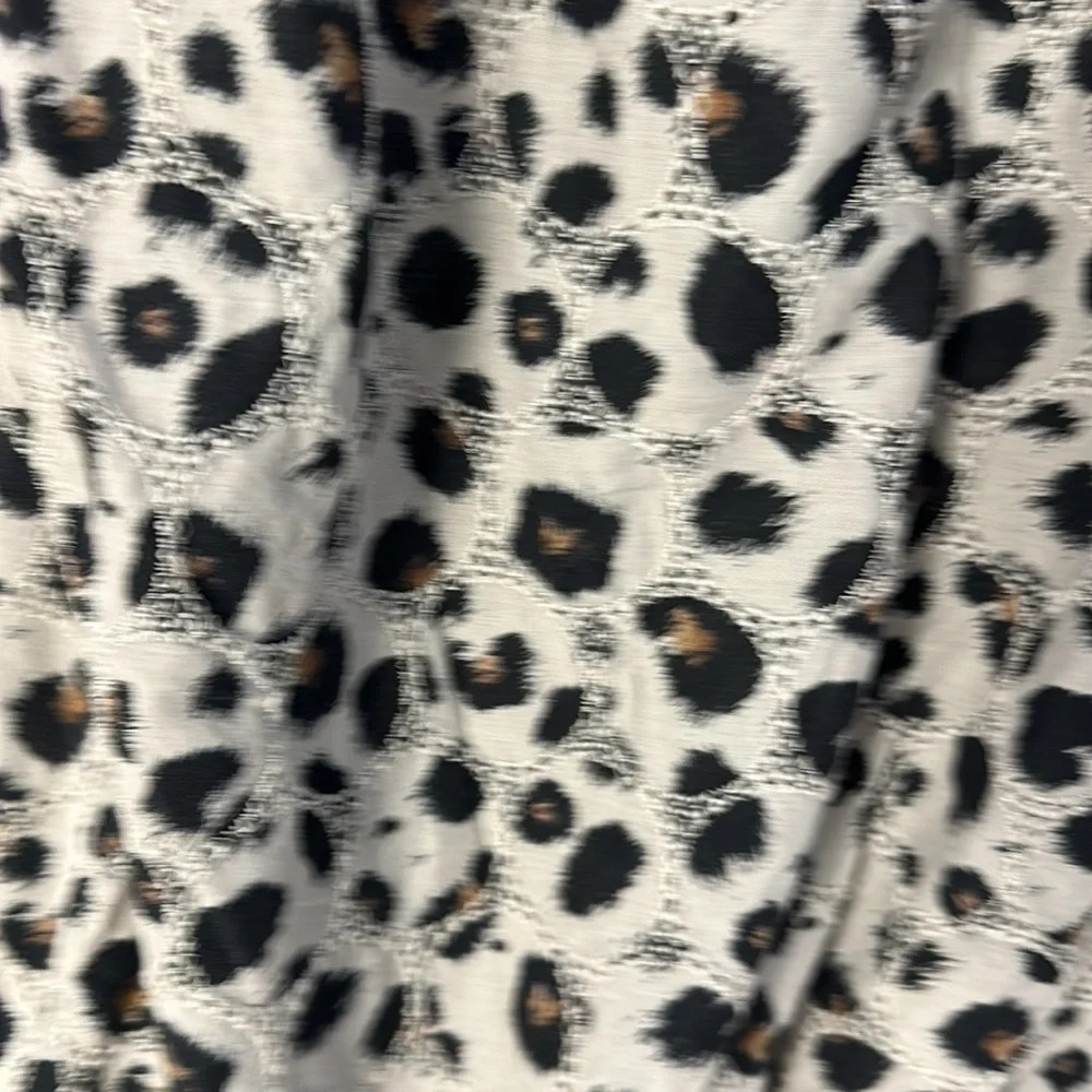 KATE Landry Dress Medium Leopard Print w pockets and size slit. Oversized - Picture 12 of 13